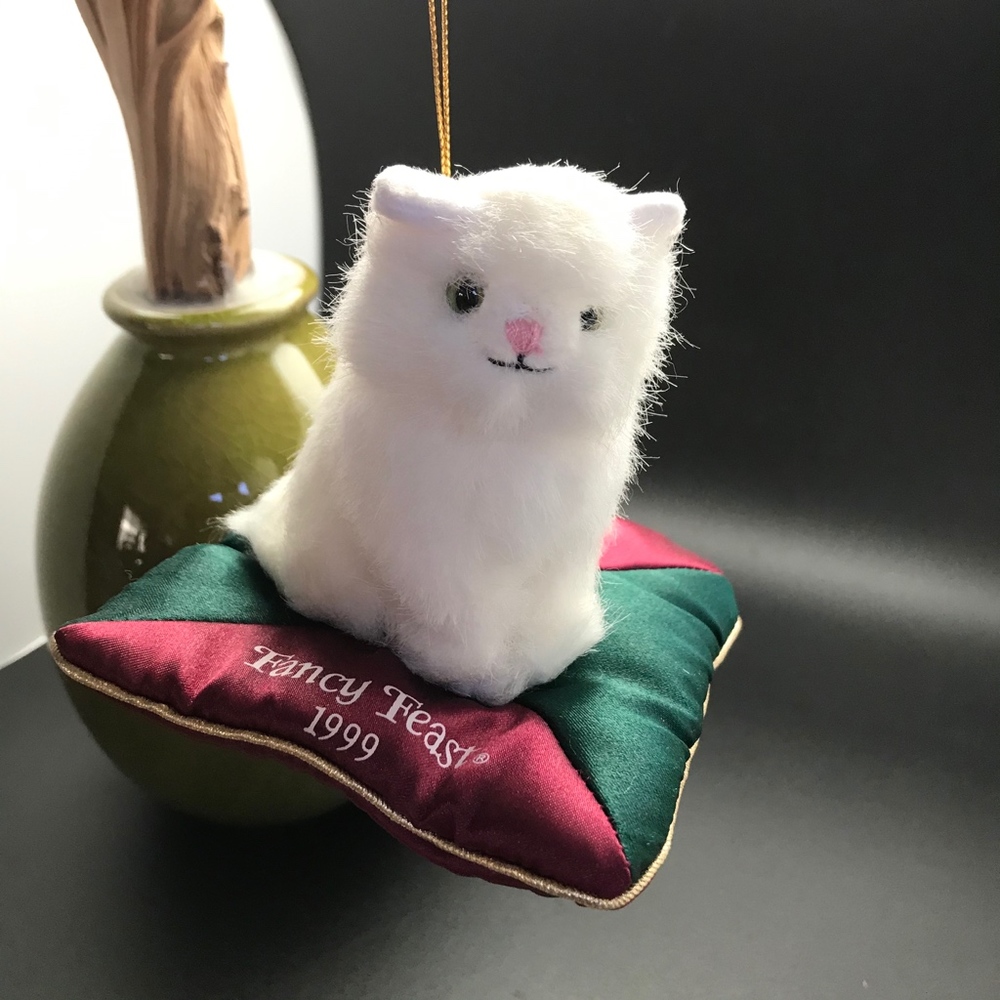 1999 Fancy Feast Collectible Christmas Ornament